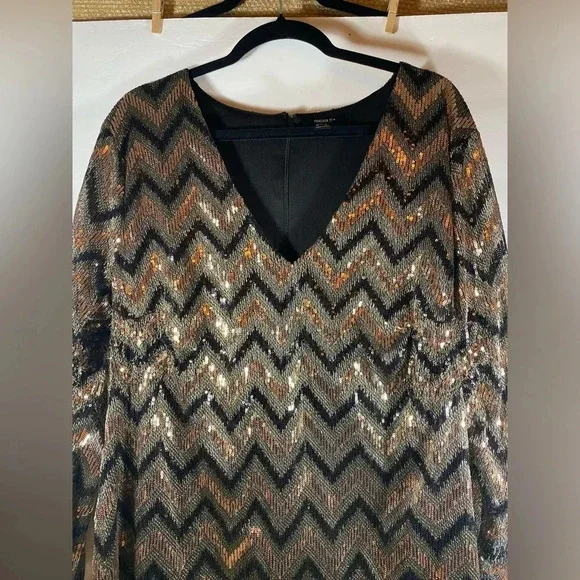 Ready for a party Zigzag Sequin Dress Forever 21 Sz 3X - Picture 6 of 8